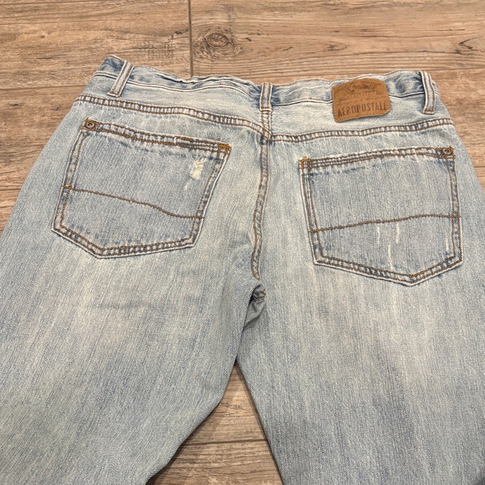 Aeropostale Men’s 33/32 Light Blue Distressed Jeans - Picture 7 of 8